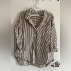 ⚡️SOLD⚡️Wilfred Button Up